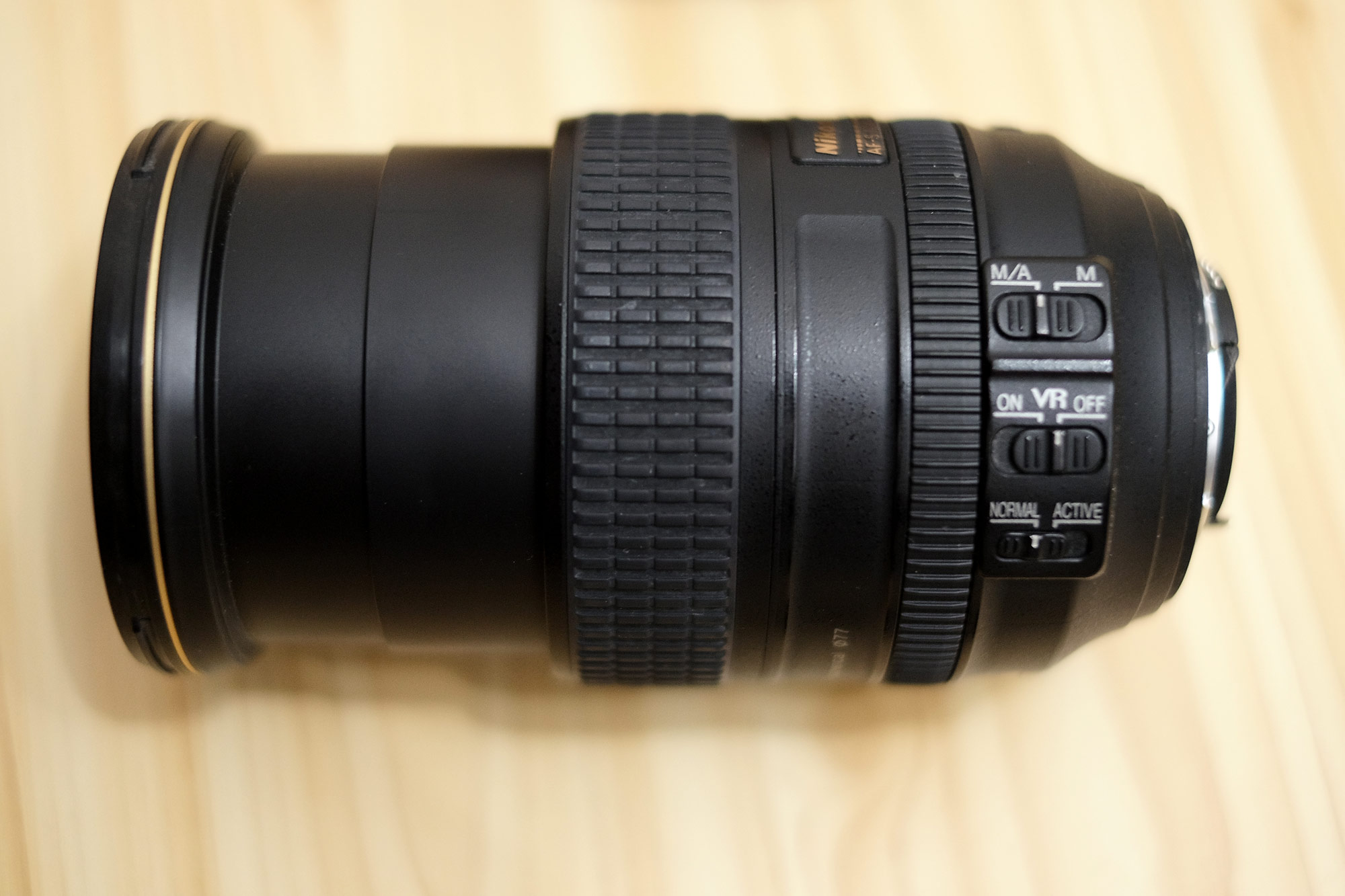 nikon24-120-01.jpg