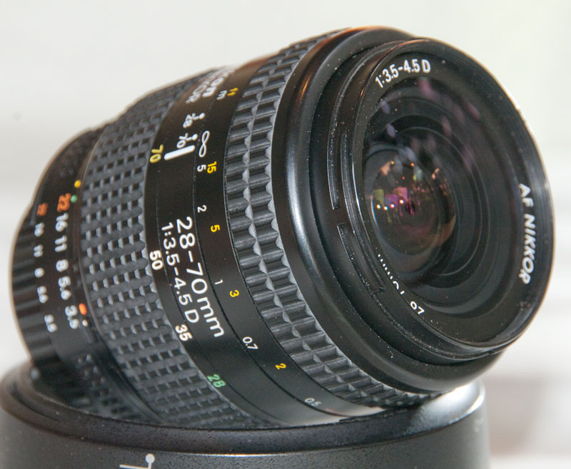 Nikon28-70-02.jpg