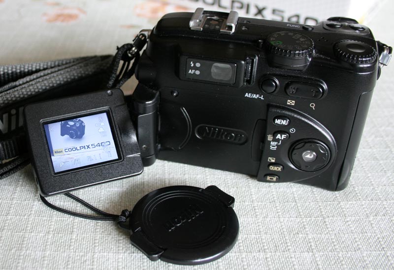nikon3.jpg