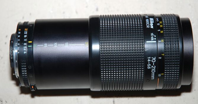 Nikon70_210.jpg