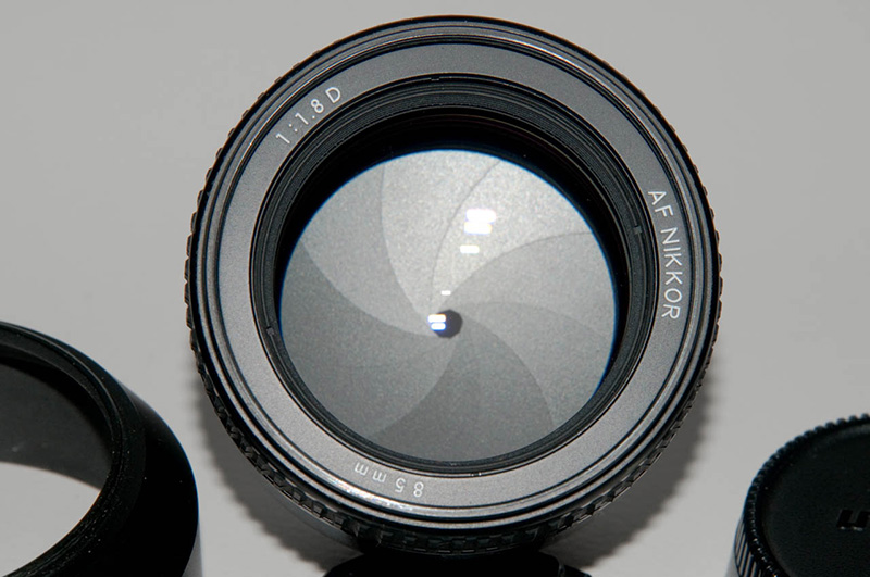 Nikon85-4-800.jpg