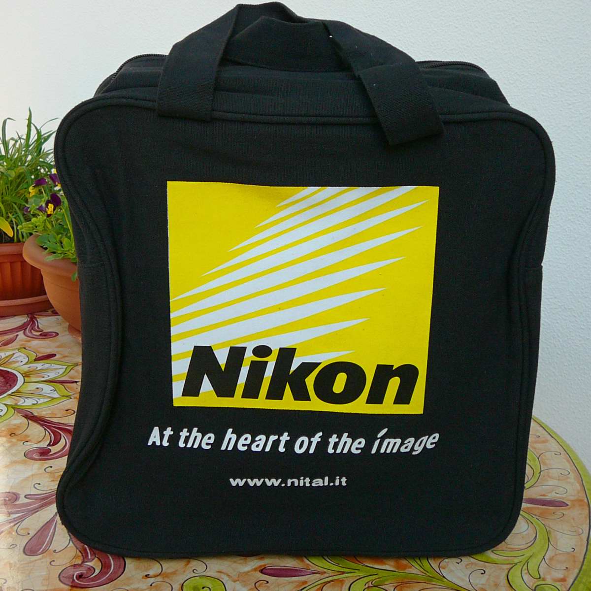 Nikon_1.JPG