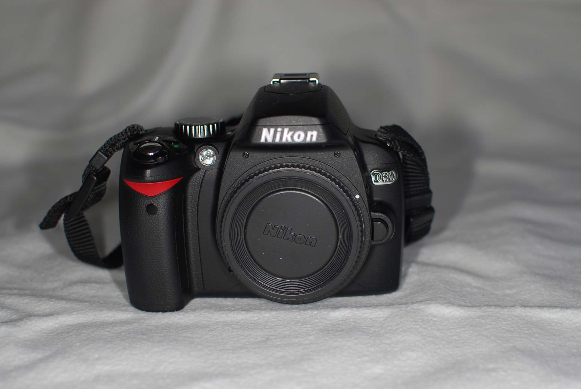 Nikon_D60_front.jpg