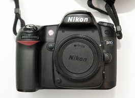 Nikon D80 KIT Plus 2.jpg