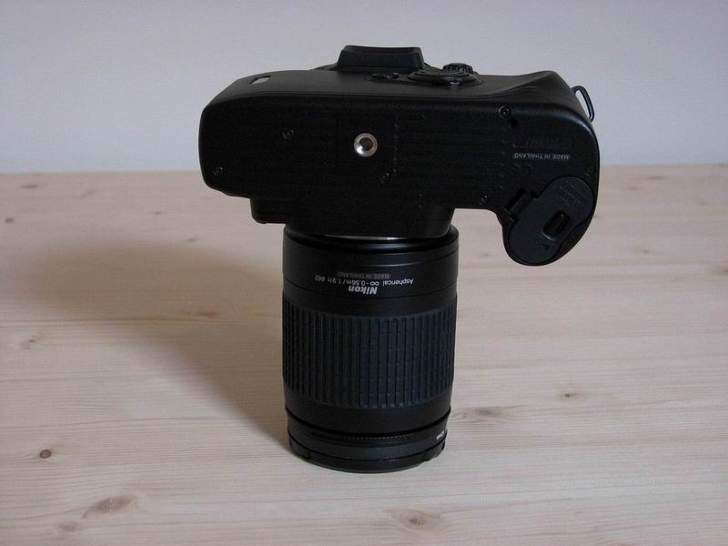 nikon_f80_09.jpg