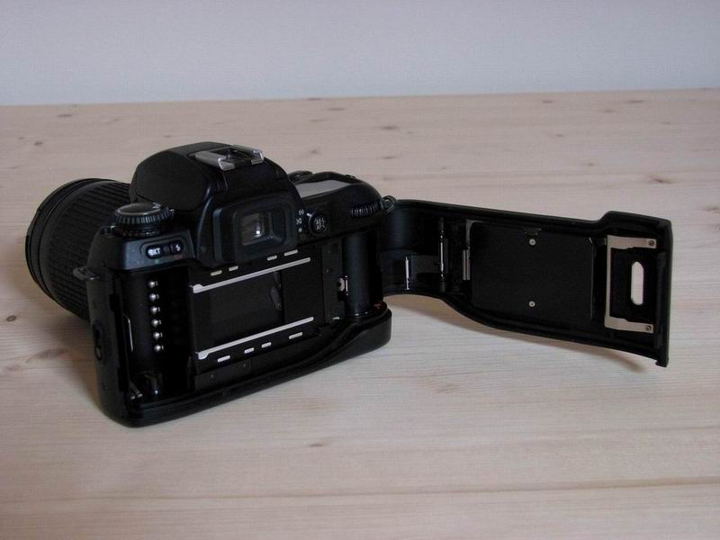 nikon_f80_10.jpg