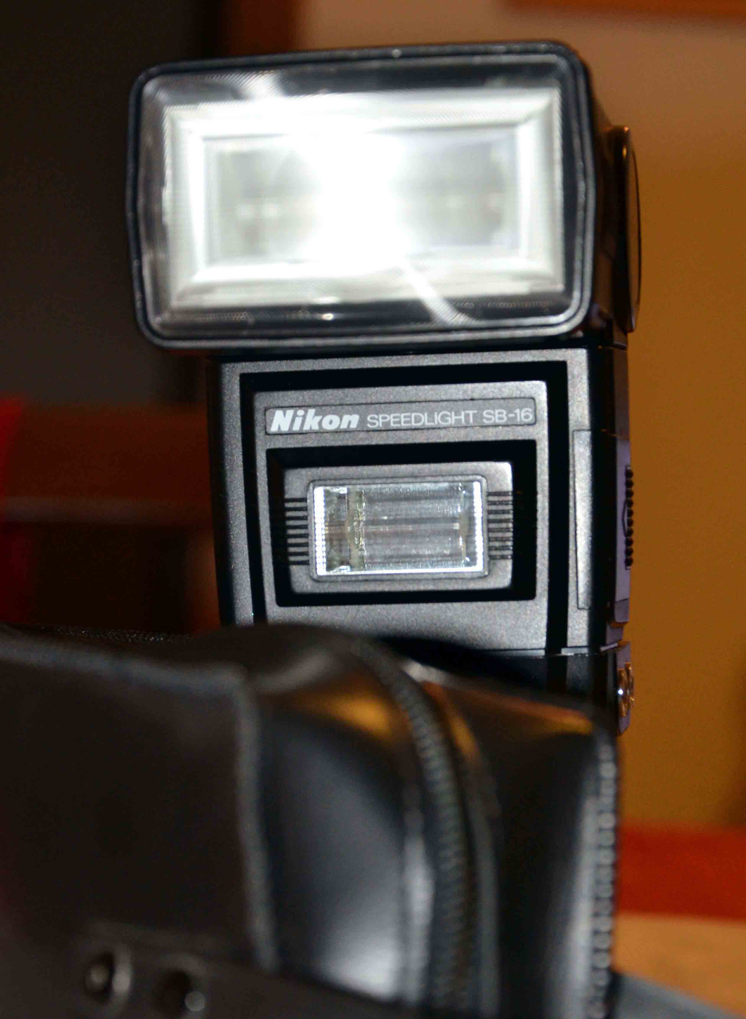 Nikon SB16.jpg
