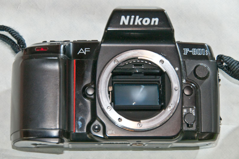 NikonF801s-02.jpg