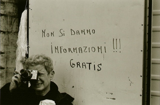 Non si danno informazioni BN small.jpg