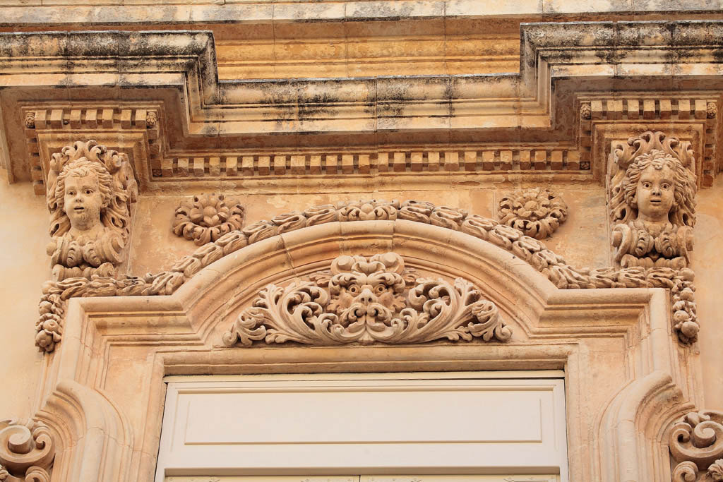 noto4_modificato-1.jpg