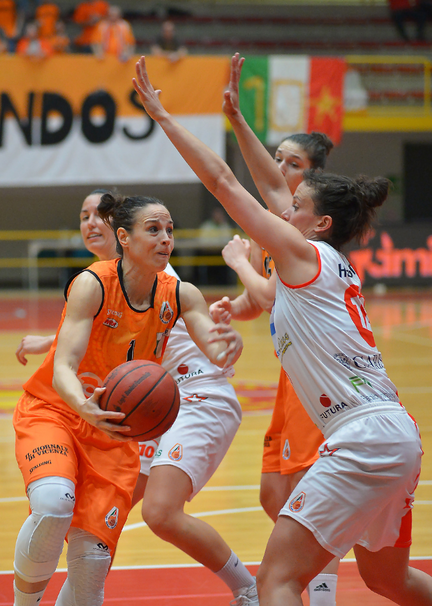 Nuria Martinez4.jpg