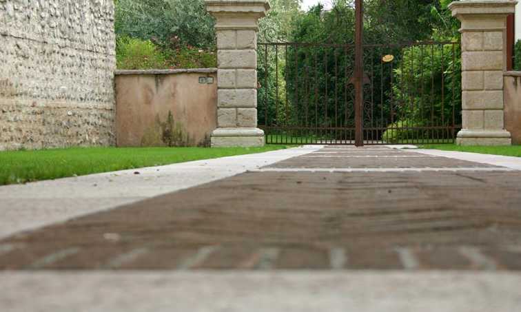Oltre.jpg