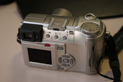 oly750_2.jpg