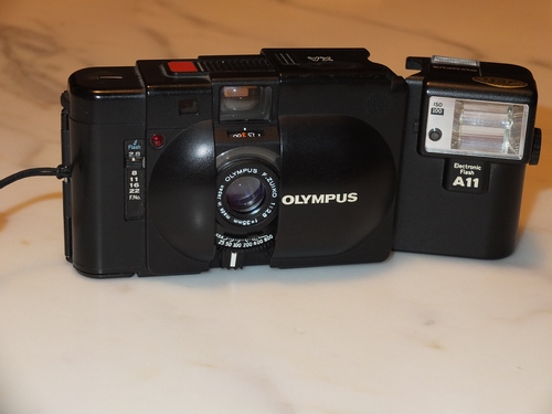 Olympus XA_1.jpg
