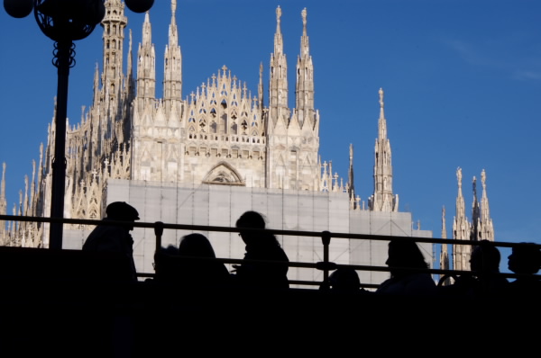ombre e duomo 90kb.JPG