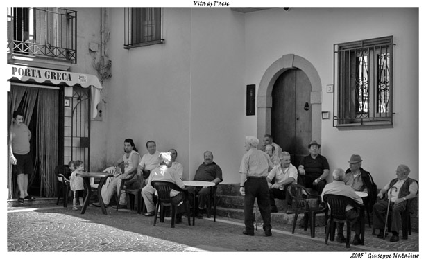 paese copy.jpg