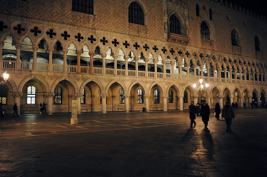 Palazzo-Ducale-ISO 3200-web.jpg