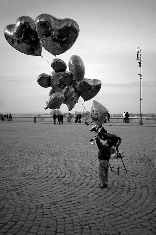 palloncinibw.jpg