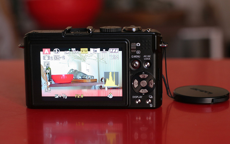 panasonic_lx3_lcd.jpg