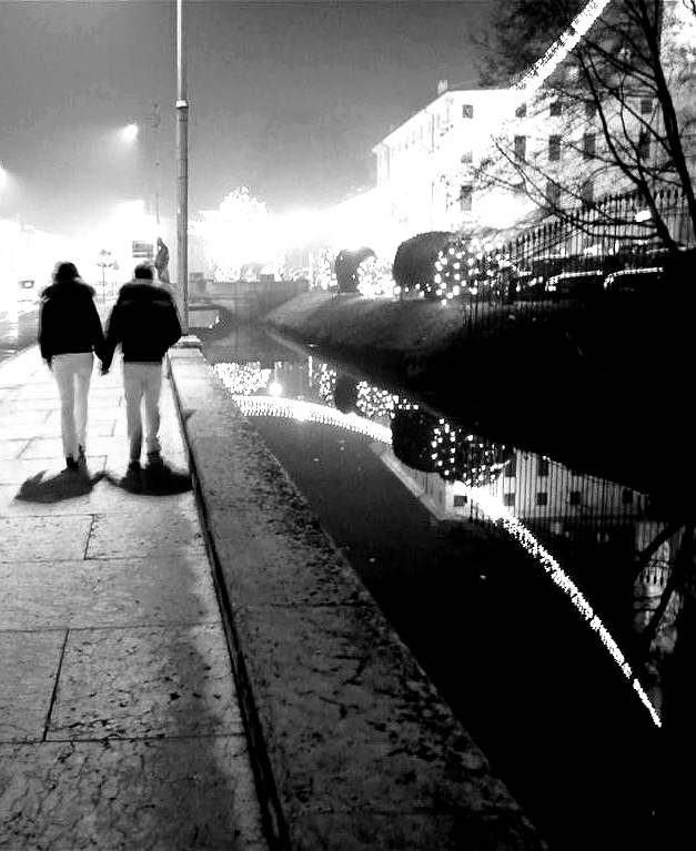 Passeggiandodue.jpg