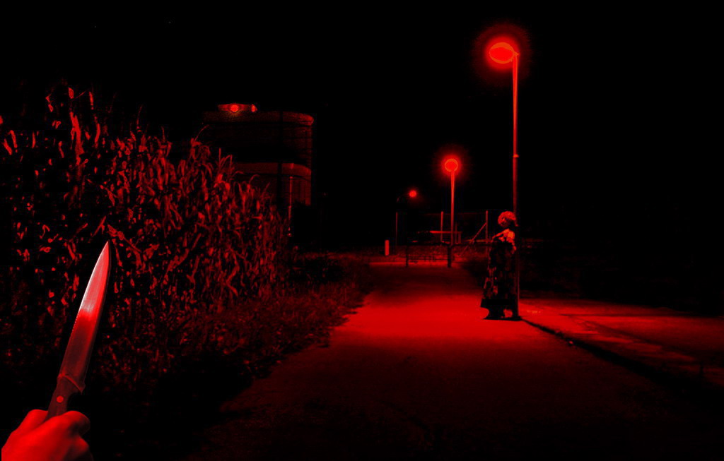 passeggiatrice per l'ultima volta - hand and knife .jpg