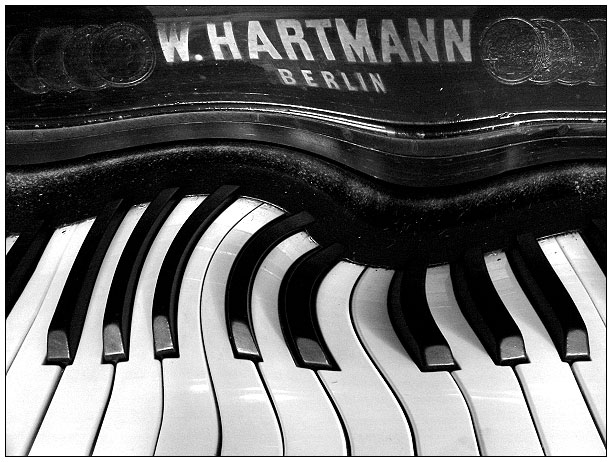 piano.jpg