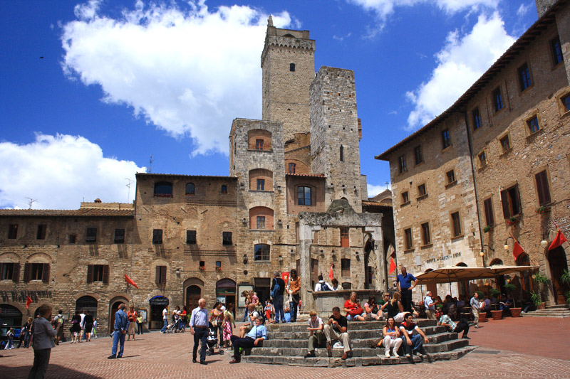 Piazza-.jpg