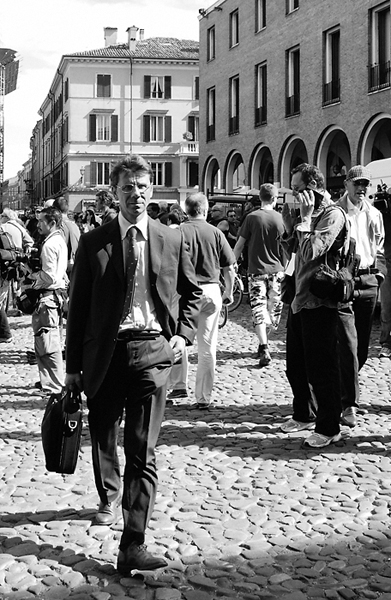 Piazza-Grande-BN.jpg