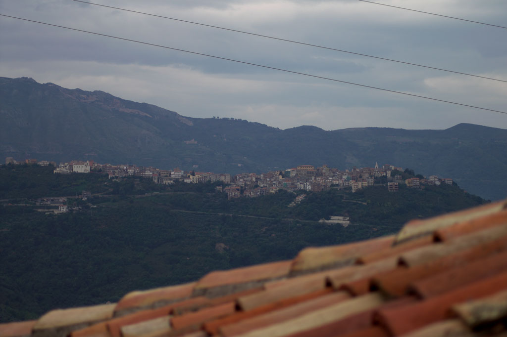 PICT0002-01.jpg