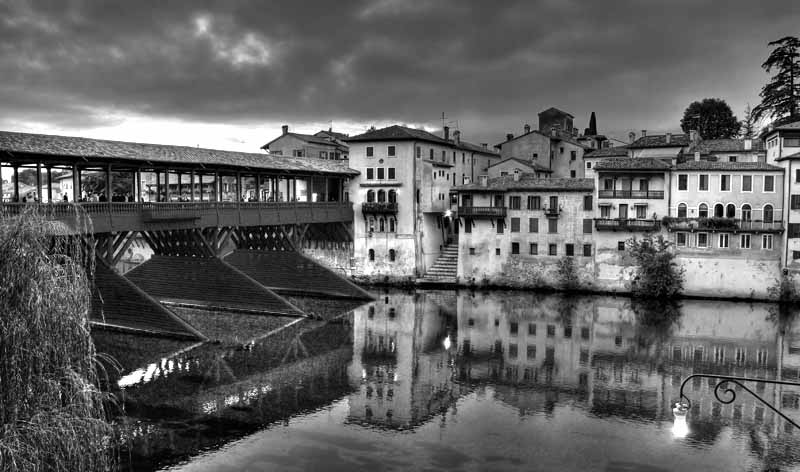 ponte-corretto-bn.jpg