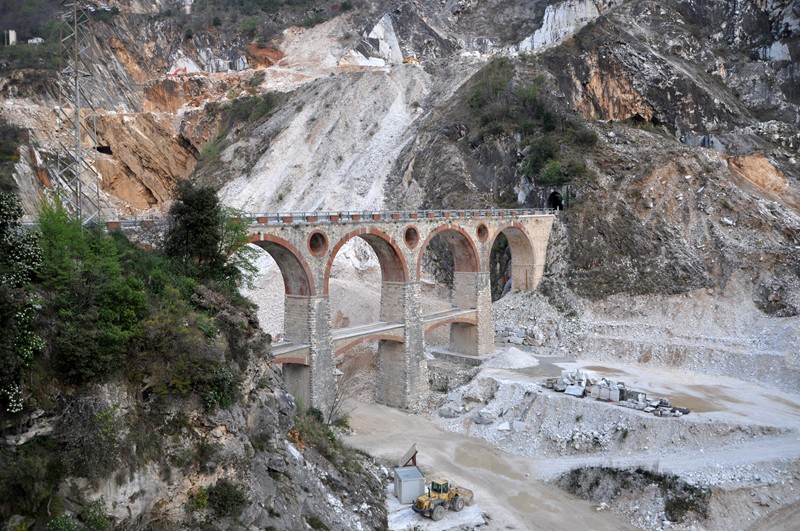 Ponte di Vara 2.jpg