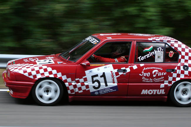 Popoli 2005 - Terzini su Alfa 33.jpg