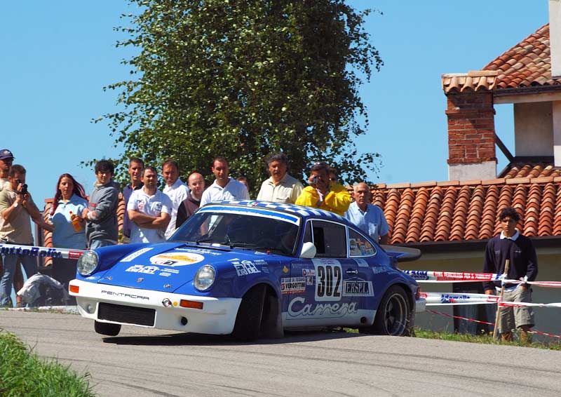 Porsche-001.jpg