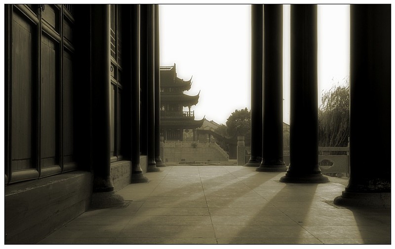 portico.jpg