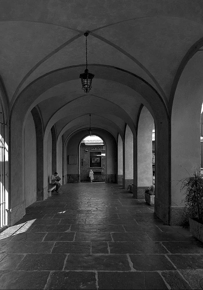portico.jpg