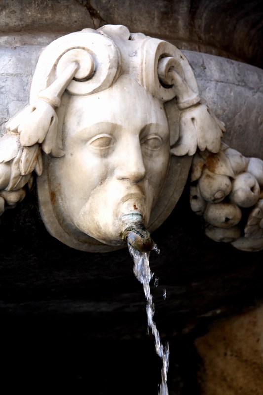 quattro canti-la fontana.jpg