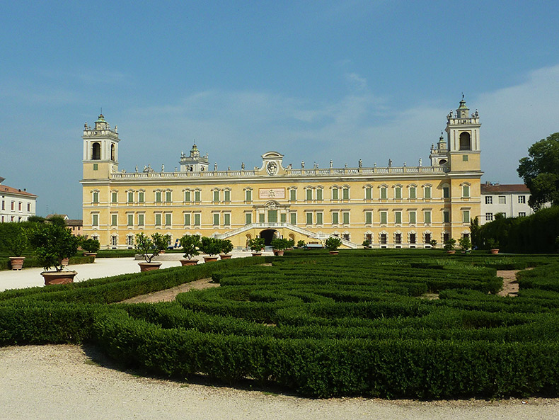 Reggia_di_Colorno_2011-06.JPG