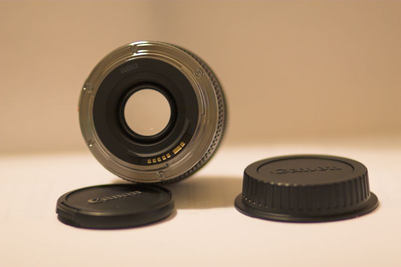 RF_CanonEF35f2_3.jpg