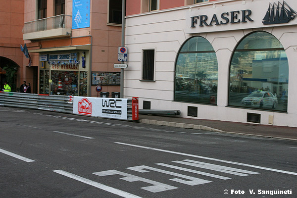 RIFLESSI.jpg