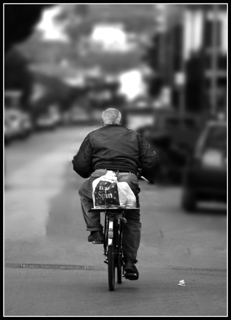 Ritorno Dalla Spesa.jpg