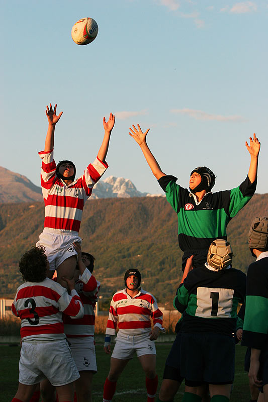 rugbi76k.jpg