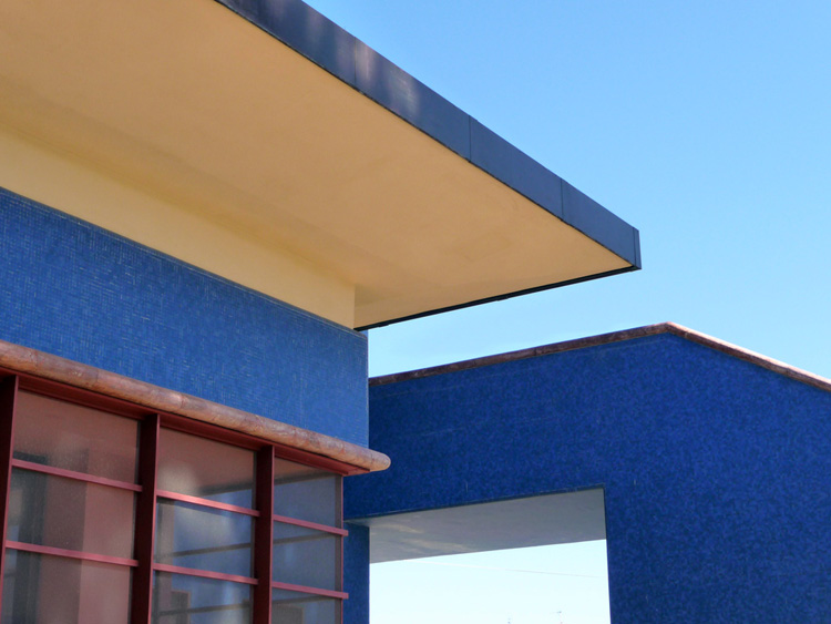 Sabaudia - Poste Mazzoni (4).JPG