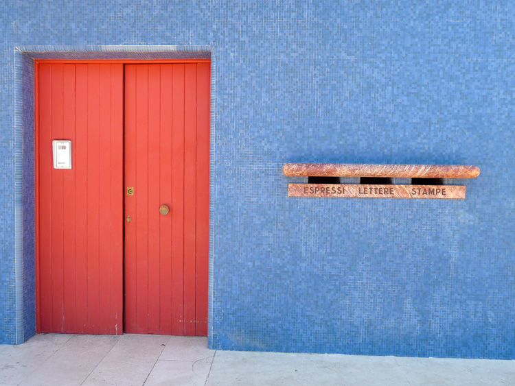 Sabaudia - Poste Mazzoni (9).JPG