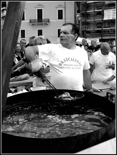 Sagra del Pesce3.jpg