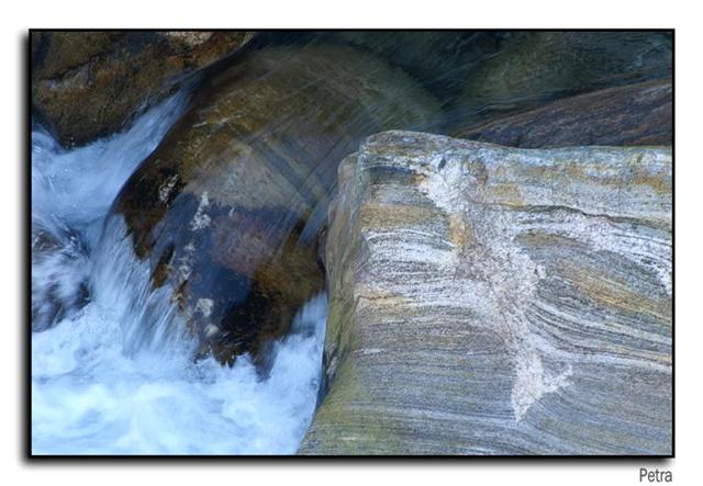 sassieacqua05 (Small).jpg