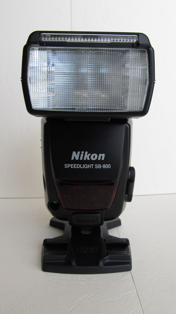 SB-800_FRONT.jpg