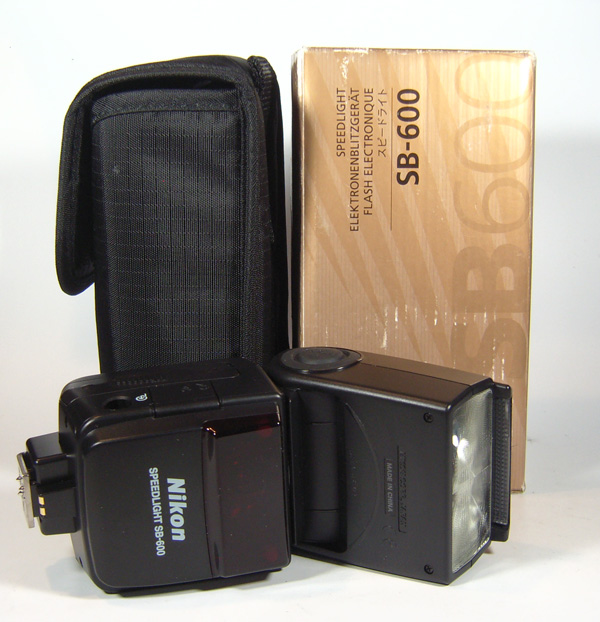 SB600 A.JPG