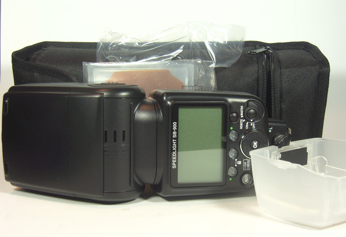 SB900 B.JPG