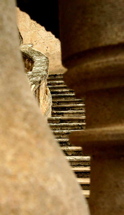 scale2.jpg