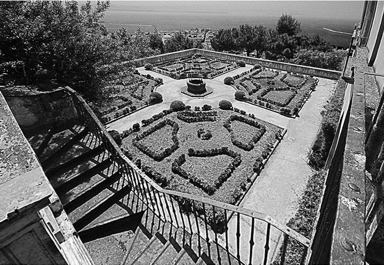 secret-garden.jpg